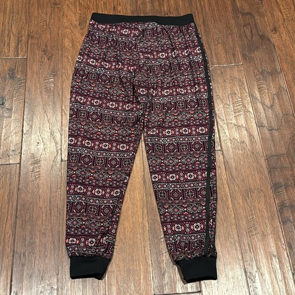 Women’s Large Patterned Jogger Pants with Black Accents - Picture 7 of 8